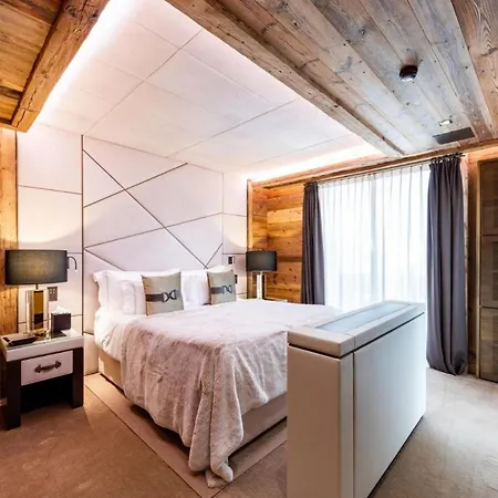 Ski In Ski Out Luxury Chalet Apartment